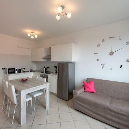 Be Lake Apartment Baveno Buitenkant foto