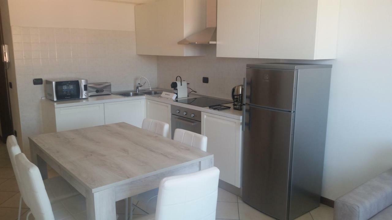 Be Lake Apartment Baveno Buitenkant foto
