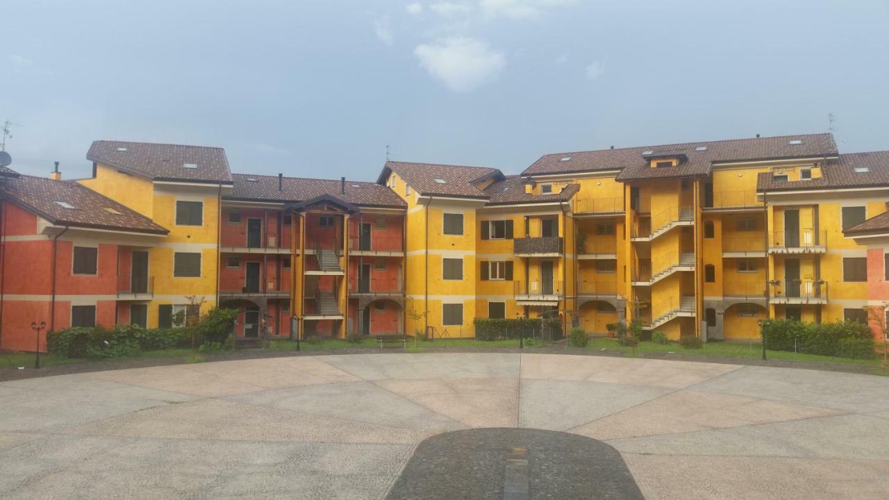 Be Lake Apartment Baveno Buitenkant foto