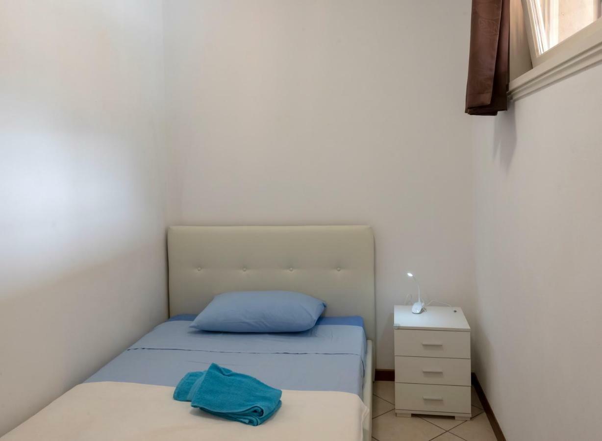 Be Lake Apartment Baveno Buitenkant foto